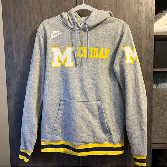 Nike University of Michigan Hoodie - Picture 1 of 5
